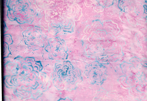 CAP 737 T Pale Purple with Blue Silver Flowers Batik Cotton, for Patchwork, Quilting and Sewing